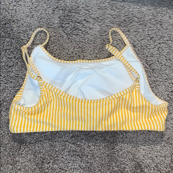 Hollister bathing suit top - Picture 2 of 3